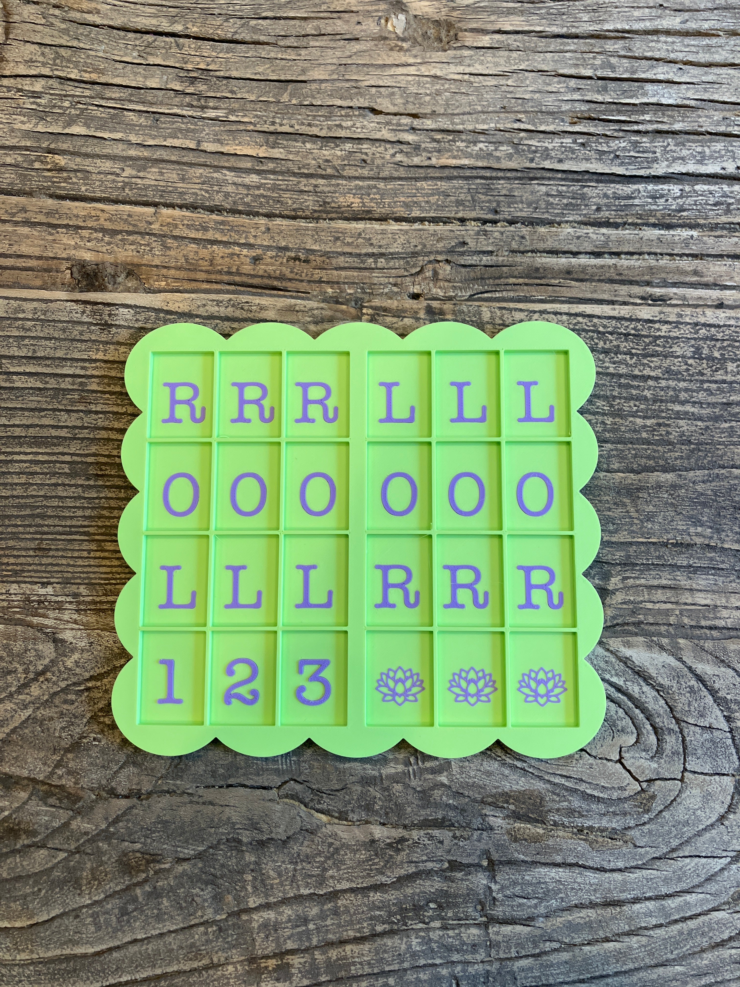 Solitare MeJong Tray scaloped Wholesale 10 boards email us of what icon